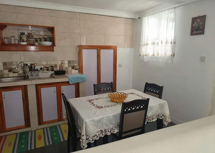 Alpha & Omega Seychelles Apartment