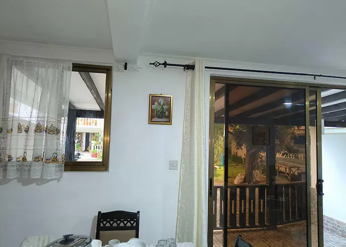 Alpha & Omega Seychelles Apartment *